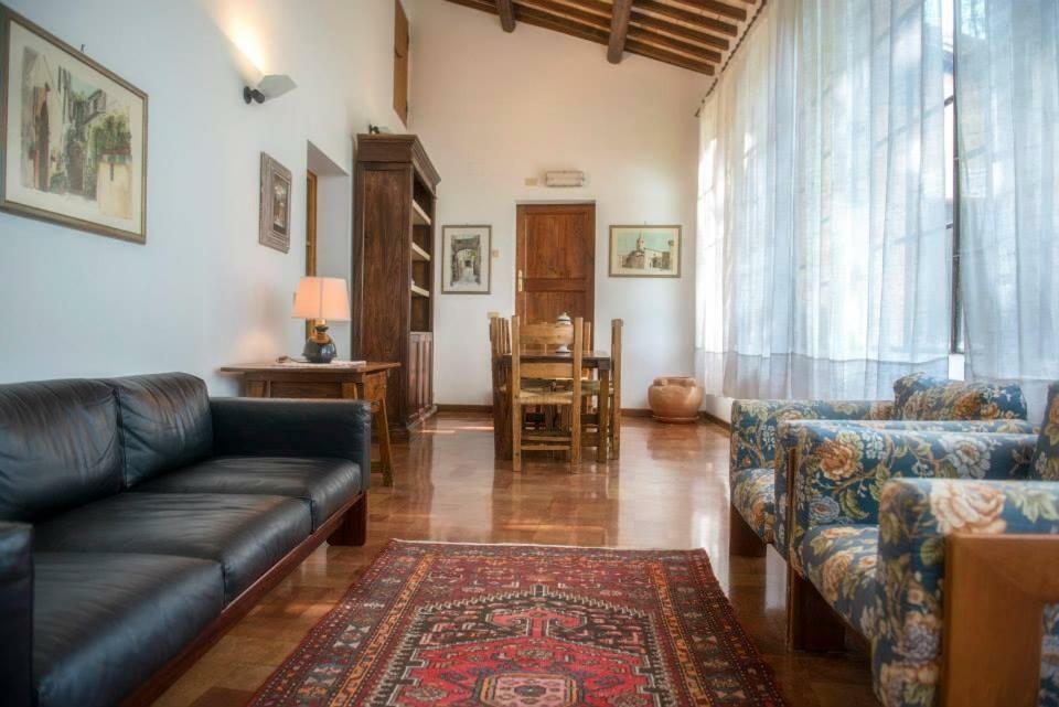 דירות פוליניו Casa Dei Lecci מראה חיצוני תמונה
