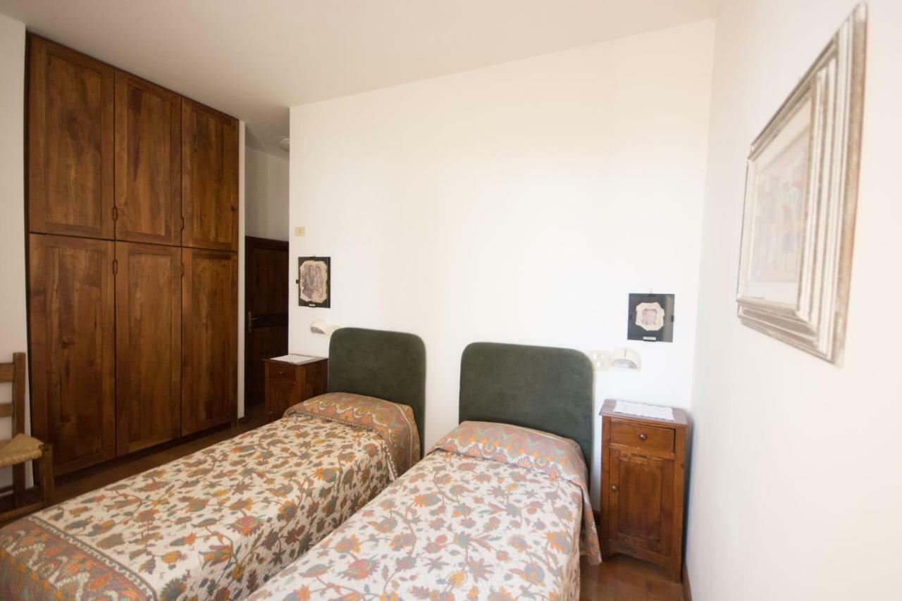 דירות פוליניו Casa Dei Lecci מראה חיצוני תמונה